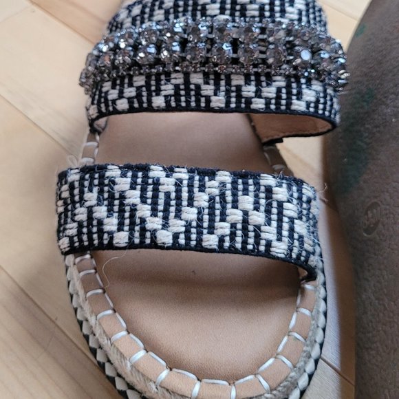 Slip on Sandals - Picture 7 of 8